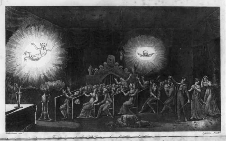 Gravure ancienne : spectateurs effrayés devant les apparitions lumineuses de la fantasmagorie de Robertson